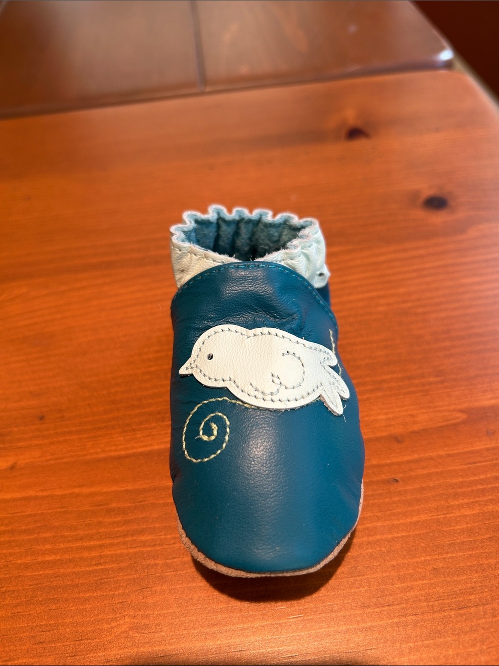 Robeez Leather Slip-On Shoe with White Bird Applique